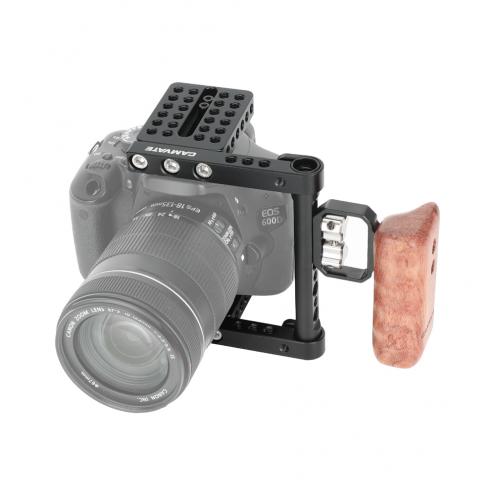 Simple Cage with Wooden Handgrip